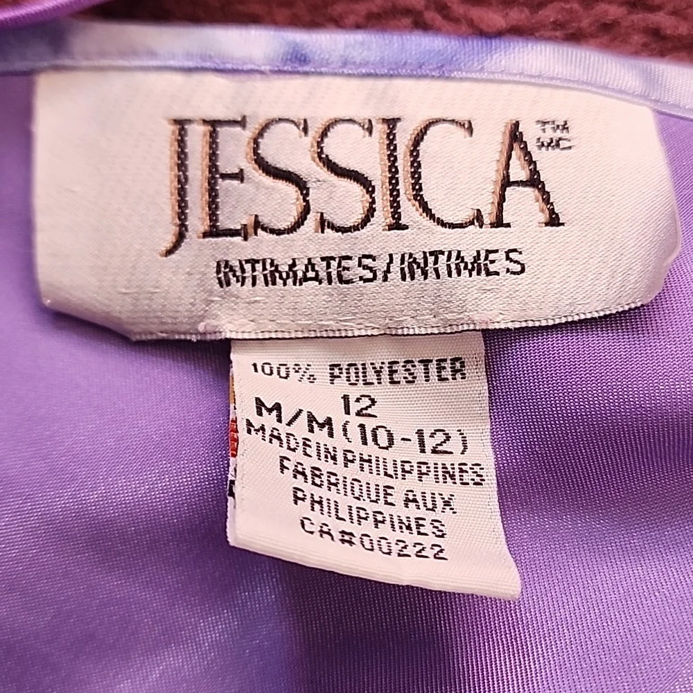 ✨️1✨️JESSICA INTIMATES Silky Top, Size M (10-12), Purple/White/Blue/Green Tones - Picture 3 of 4